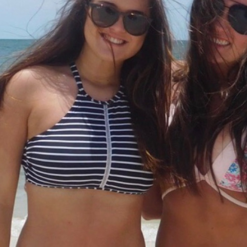 Target Bikini top - Picture 2 of 2